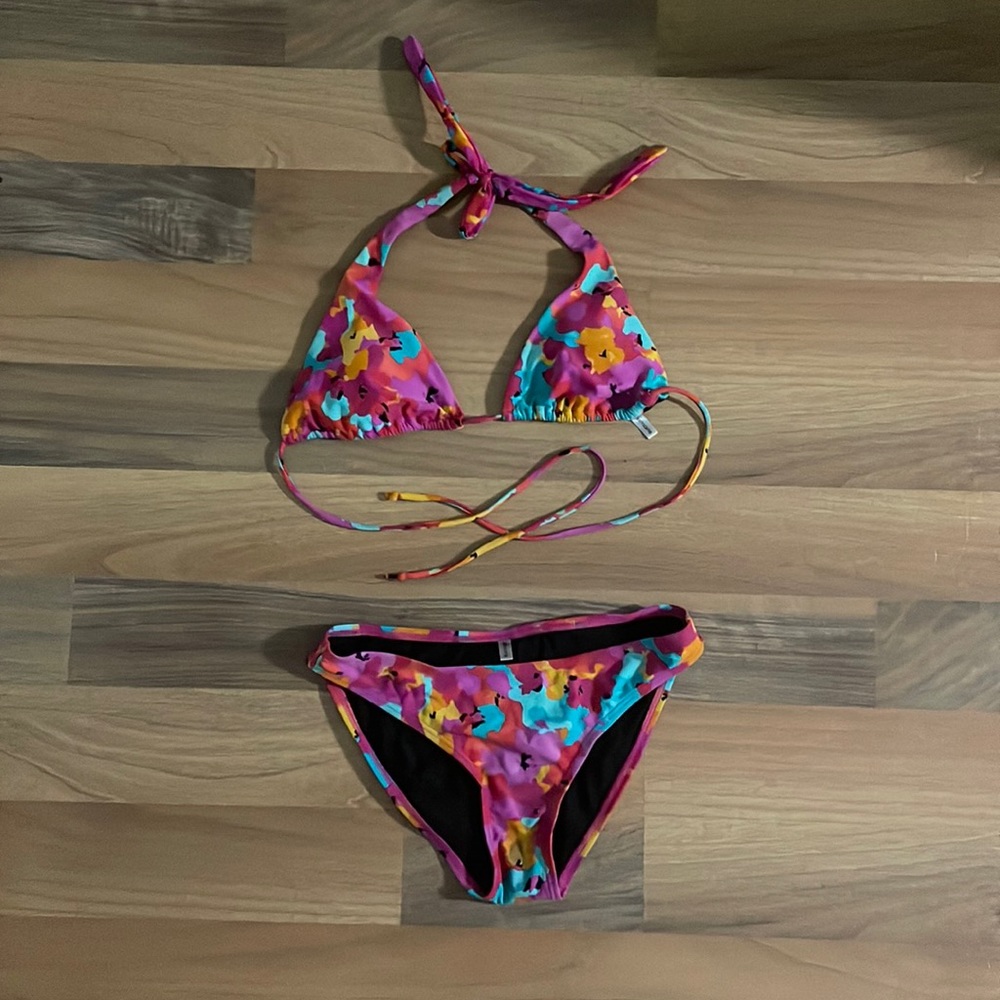 Colourful triangle bikini set